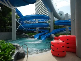 Speed Tunnel Slide