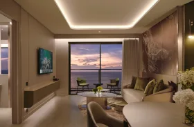 Voyage Panoramic Suite